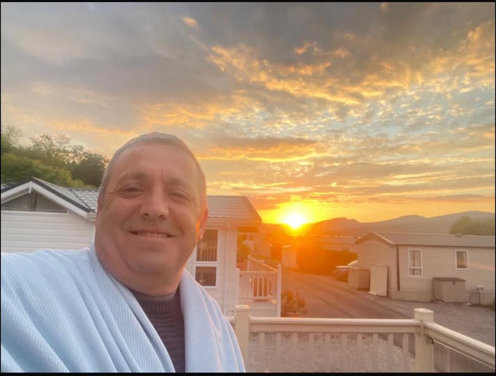 Heartfelt Loss: Beloved Father Passes Away, Family Mourns